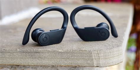 Powerbeats vs Powerbeats 2 vs 3 vs Pro | Sound, Specs