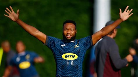 Lukhanyo Am arrives in France as Boks return to training | rugby