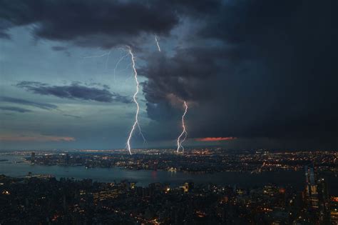 How To Photograph Lightning