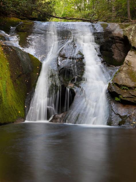 Hiking in North Carolina • 21 BEST Hikes in North Carolina - Lost In ...