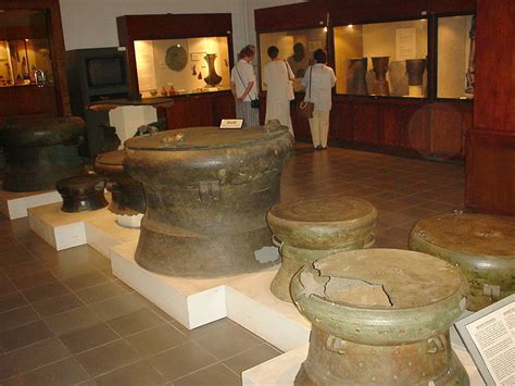 Asisbiz Indonesia Jakarta National Museum Gajah Artifacts Aug 2000 11