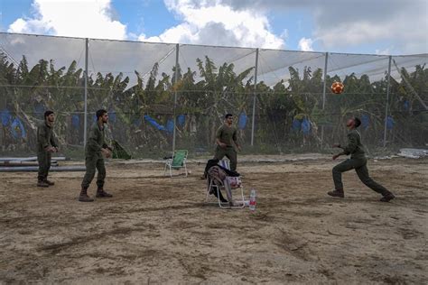 Live updates | Hamas reacts to cease-fire proposal as Blinken makes ...