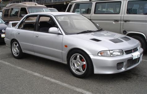 H a n G a r a j: r a c u n - Proton Wira + Mitsubishi Lancer GSR