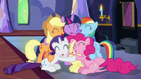 Image - Mane Six in a group hug S7E14.png | My Little Pony Friendship ...