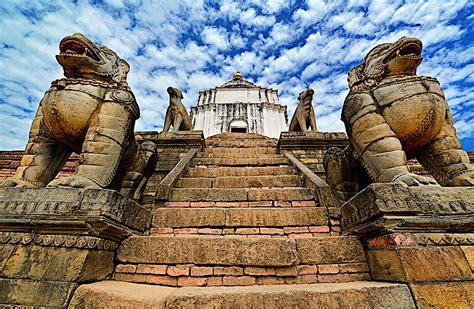 Buddha-Weekly-Buddhist lion statues protecting a temple in Bhaktapur ...