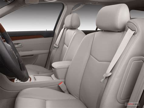 2009 Cadillac SRX: 22 Interior Photos | U.S. News