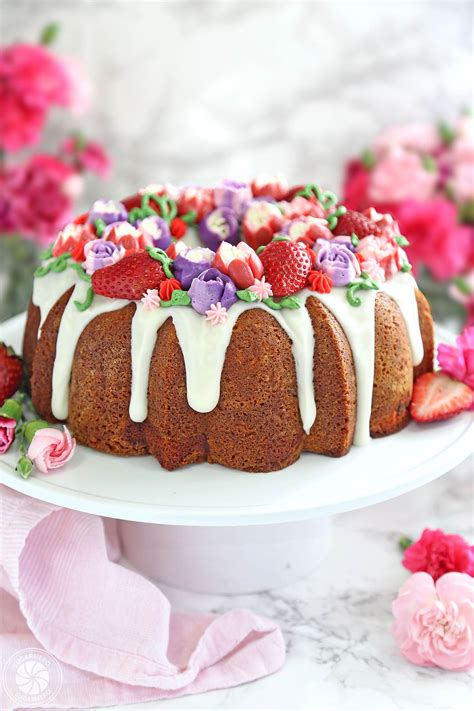 18 Tasty Spring Cakes