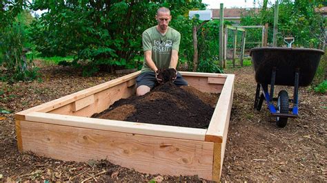 How to Build a Raised Bed CHEAP and EASY, Backyard Gardening - YouTube