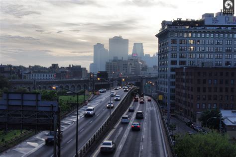 Manhattan Bridge Pedestrian Walkway - Brooklyn & New York City - New ...