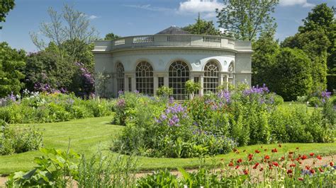 Georgian garden design: 5 key elements for a modern backyard | Homes & Gardens