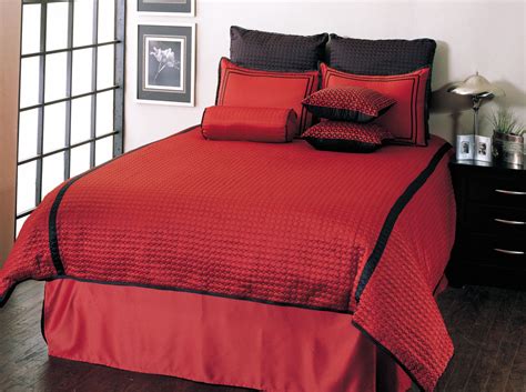 City Circles 9 Piece Black/Red Queen Comforter Set | Home, Red bedding sets, Black bedding