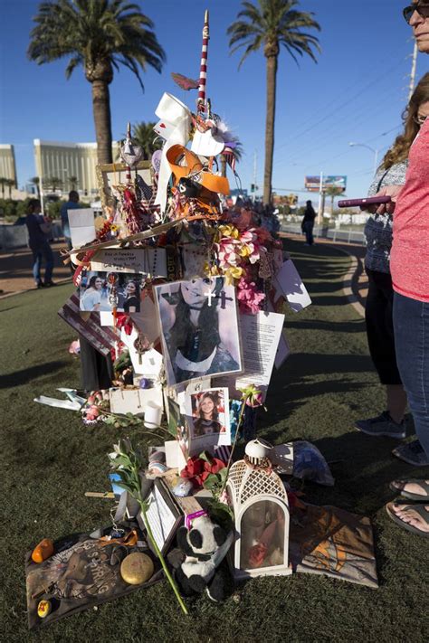 Las Vegas shooting memorial acts as a force for healing | Las Vegas ...