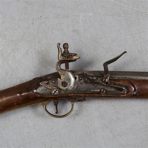 A British military late 18th century flintlock musket. - Bukowskis