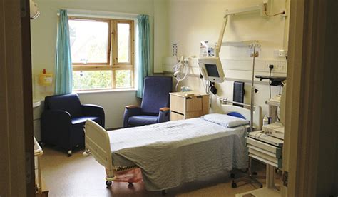 Bedford Hospital Facilities and History | A Line Taxis Bedford