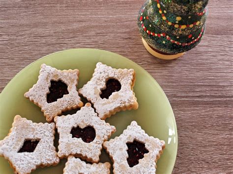 How to Make the Perfect Cookie Tray for a Special Occasion - Delishably