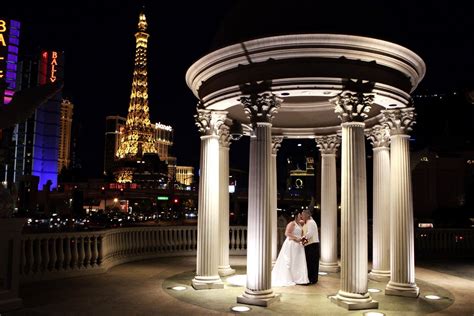 Weddings Las Vegas | Vegas wedding, Las vegas wedding packages, Outdoor las vegas wedding