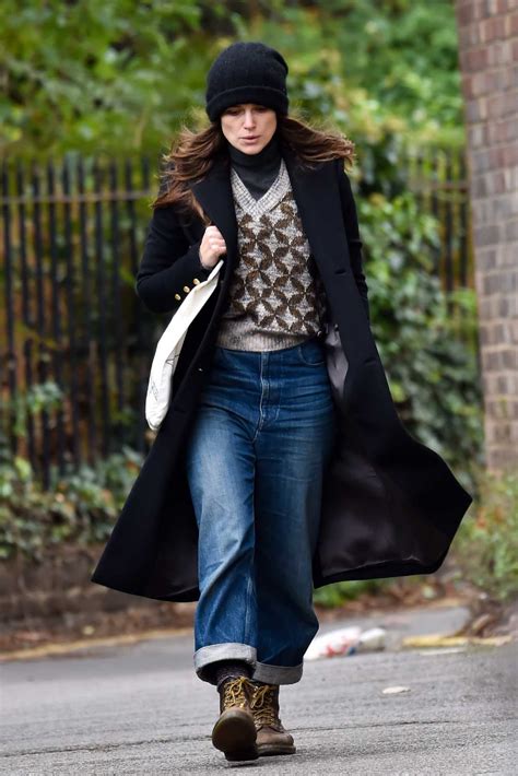 Keira Knightley in a Black Coat Was Seen Out in London 10/29/2018-1 – LACELEBS.CO