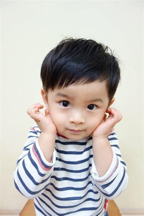 最高 3 歳児 男の子 髪型 - 最高のヘアスタイルのインスピレーション