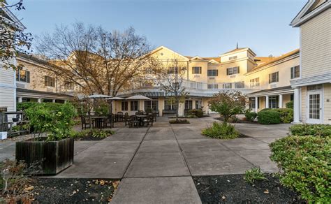 The Best Assisted Living Facilities in Southbury, CT | AssistedLiving.org