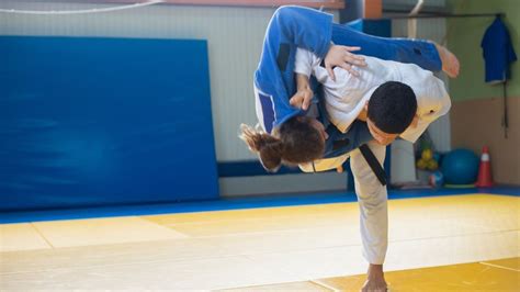 Sambo vs. Judo: What's The Difference? - Sweet Science of Fighting