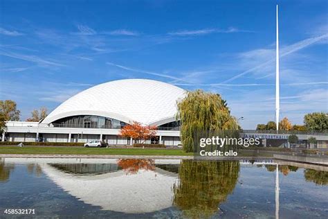 571 Jahrhunderthalle Frankfurt Stock Photos, High-Res Pictures, and Images - Getty Images