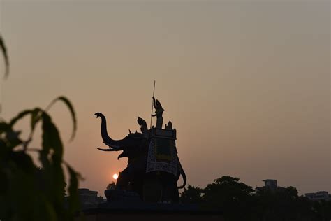 Rani Durgavati's statue, Jabalpur. | The Rani or the Queen's… | Flickr