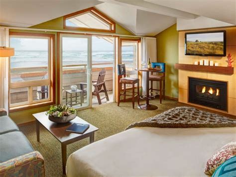 12 Most Romantic Hotels in Cannon Beach, Oregon for 2023 – Trips To Discover