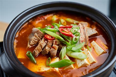 Kimchi Jjigae Traditional Stye, Kimchi Stew with Pork 김치찌개 | Crazy ...