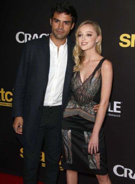 Who Is Phoebe Dynevor Dating After Ex-Boyfriend Sean Teale? Know Info ...