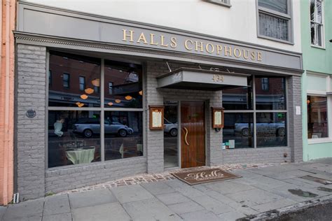 Halls Chophouse | Charleston Guru