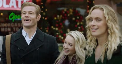 Who is in the cast of Marry Me at Christmas? | The US Sun