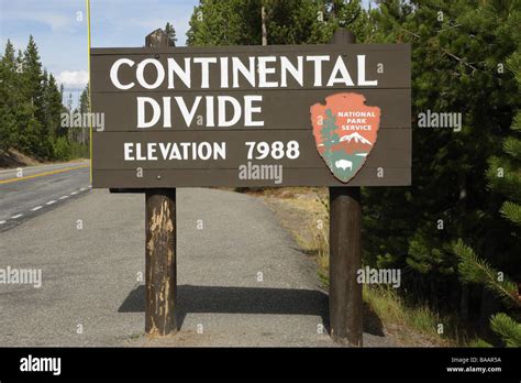 Sign continental divide elevation 7988 hi-res stock photography and ...