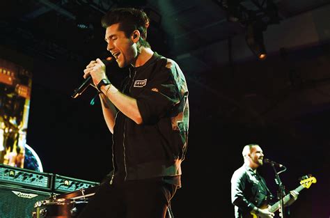 Bastille Singer Dan Smith Explains Why He Joined Anti-Trump Protest in ...