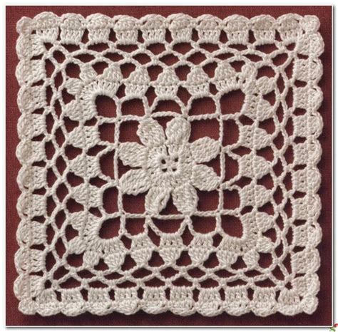 crochet square motif.‏