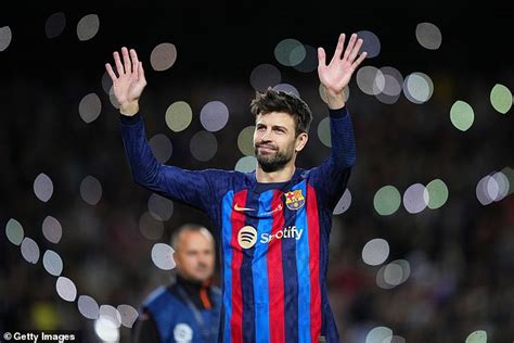 Gerard Pique makes emotional speech at the Nou Camp after playing his ...