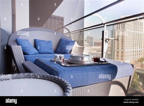 Luxury room service tray hi-res stock photography and images - Alamy