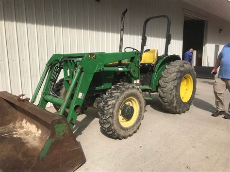 John Deere 5105 Loader - Pre-Owned Kubota