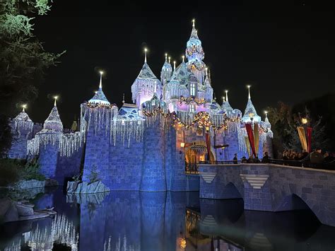 Disneyland Christmas Decorations