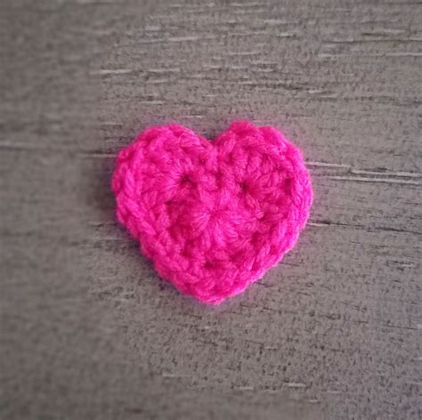 Heart Applique Crochet Pattern – HCK Crafts