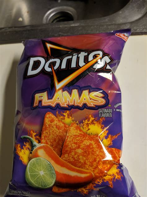 Kotas Reviews Everything: Kotas Reviews Doritos Flamas