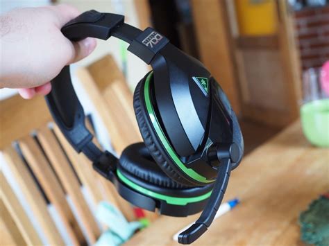 Turtle Beach Stealth 600 vs. Stealth 700: Which headset should you buy ...