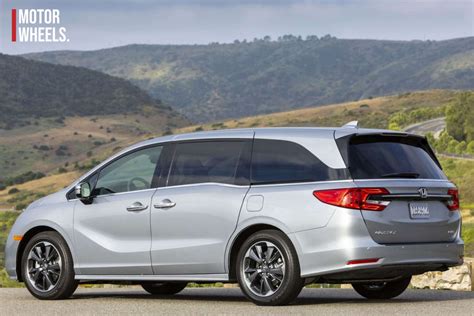 All You Should Know Before Buying a Honda Odyssey 2022 - Motorwheels