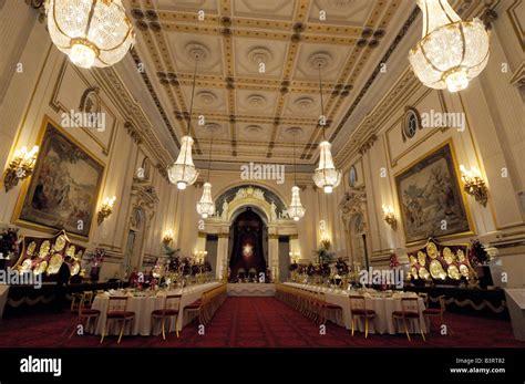 The Ballroom at Buckingham palace in London England set up for a State Banquet Stock Photo - Alamy