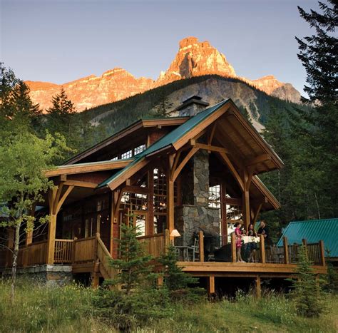 7 Comfy Mountain Cabins for Roughing It in Style - Avenue Calgary