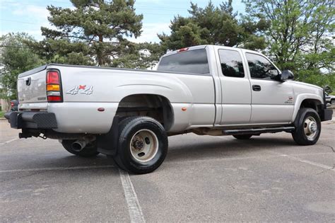 2004 Chevrolet Silverado 3500 Photos