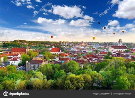 Cityscape of Vilnius old town — Stock Photo © MNStudio #139227900