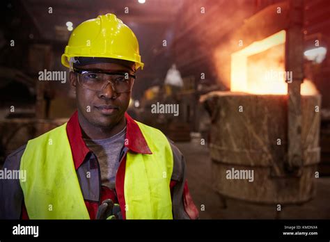 Steelworker furnace hi-res stock photography and images - Alamy