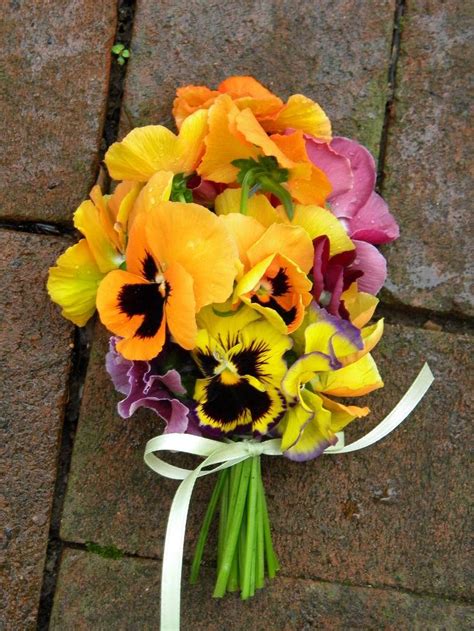 Wedding Flowers from Springwell: DIY's for Spring Weddings- Think Pansies Part 1