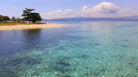 Kanawa Island | Brilliant Snorkel & Quiet Beach | Hello Flores