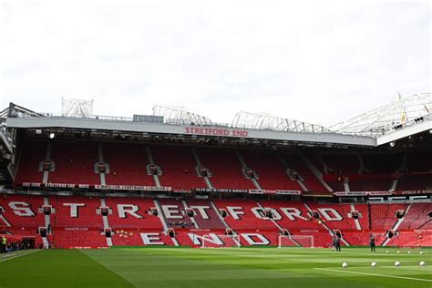 Manchester United’s Stretford End decision will bring the atmosphere back - The Athletic